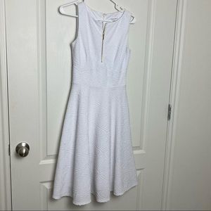 Calvin Klein White Textured Knee Length Dress Zip Up Women’s Size 2